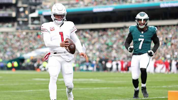 Arizona Cardinals quarterback Kyler Murray running into the end zone for a touchdown.